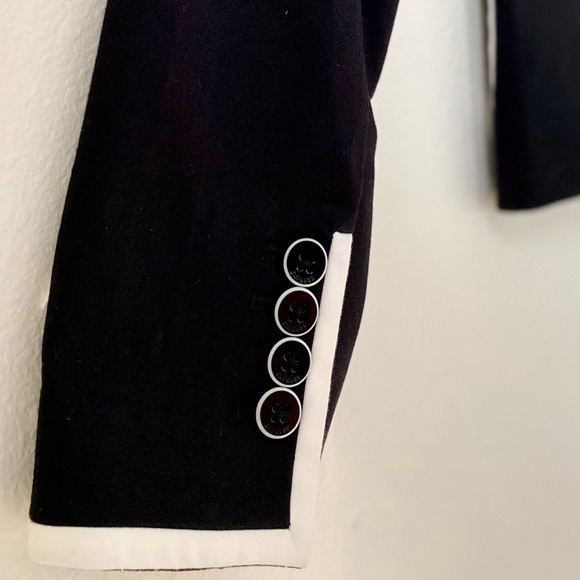 NWOT - EXPRESS BLACK / WHITE TRIM SUIT BLAZER SIZE 0 - Picture 8 of 12